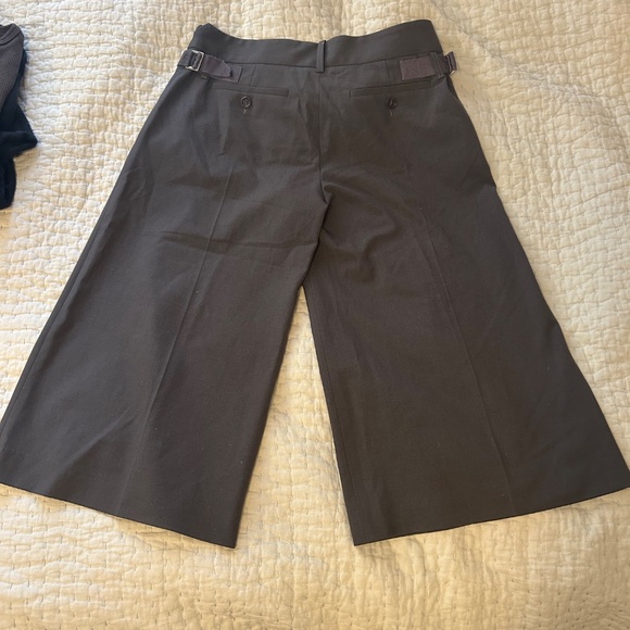 BCBCMaxAzria Gray Wide Leg Cropped Trousers or Culottes Small - Picture 2 of 5